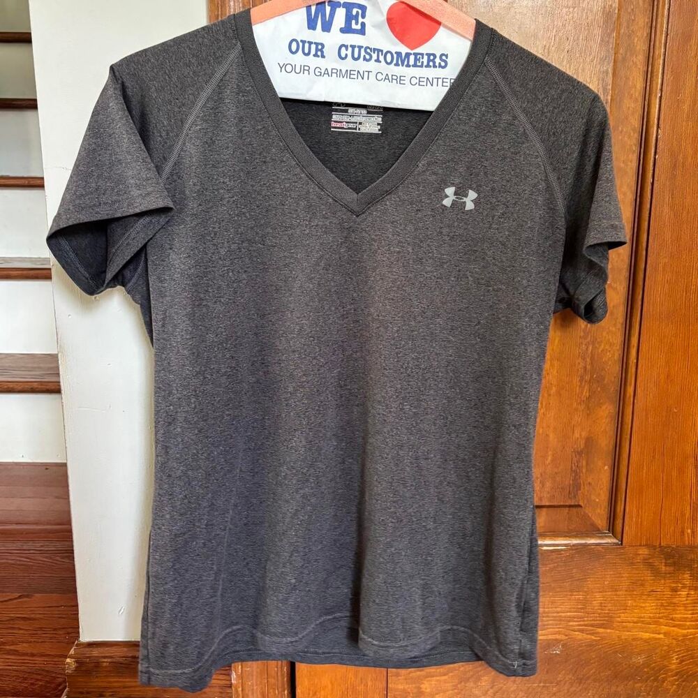 Under Armour HeatGear Semi-Fitted V-Neck T-Shirt Gray Large LG